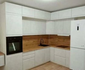 Модульная кухня Бруклин 2.4 x 2 м (Бетон белый) в Среднеколымске - srednekolymsk.katalogmebeli.com | фото 15